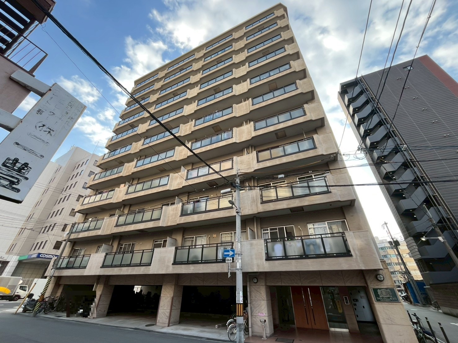 阿波座駅　靭公園目の前の立地です♪