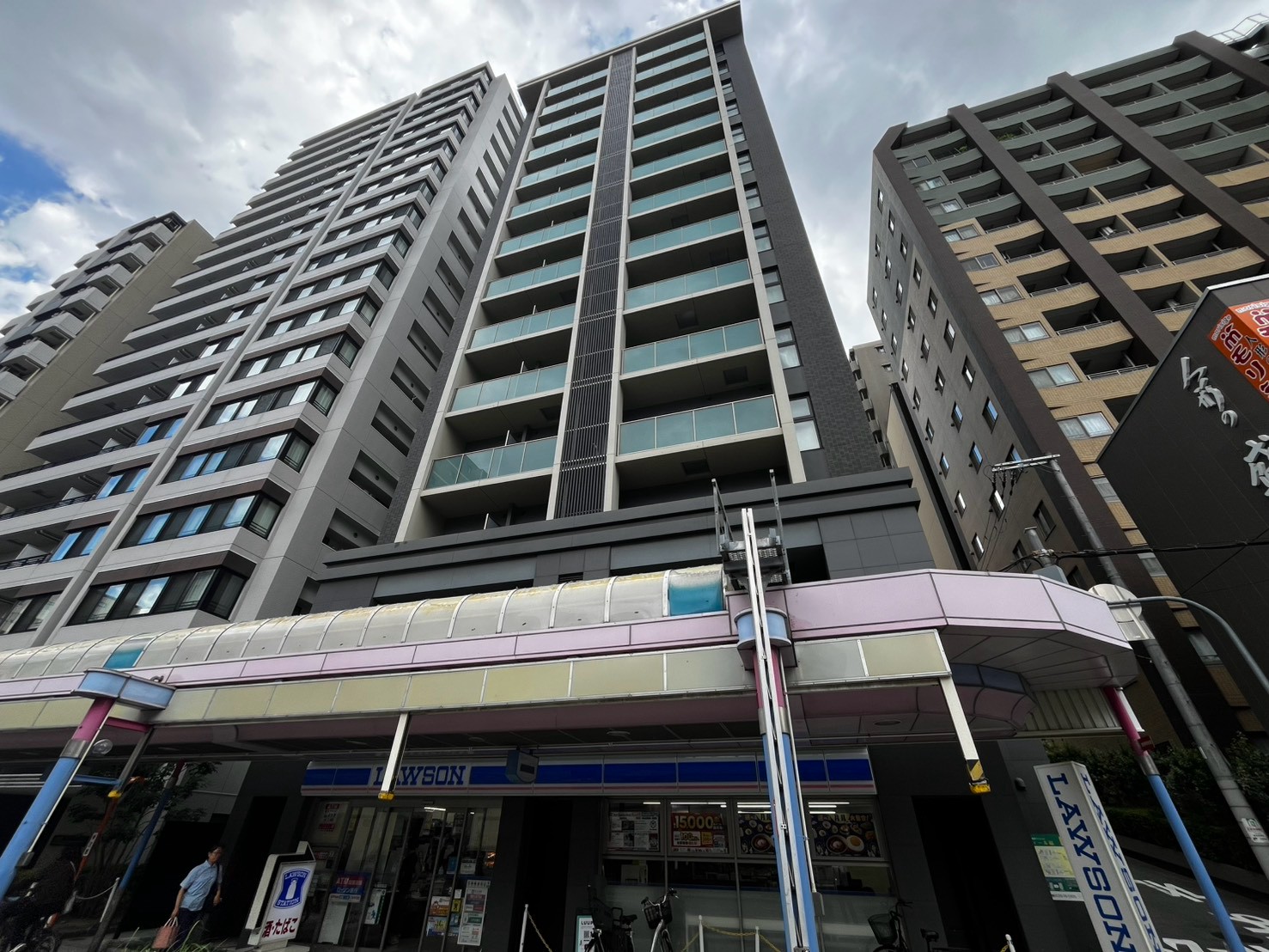 【松屋町駅徒歩2分】Wi-Fi無料＆ウォークインクローゼット付き！快適1LDK「ドミツィール福」
